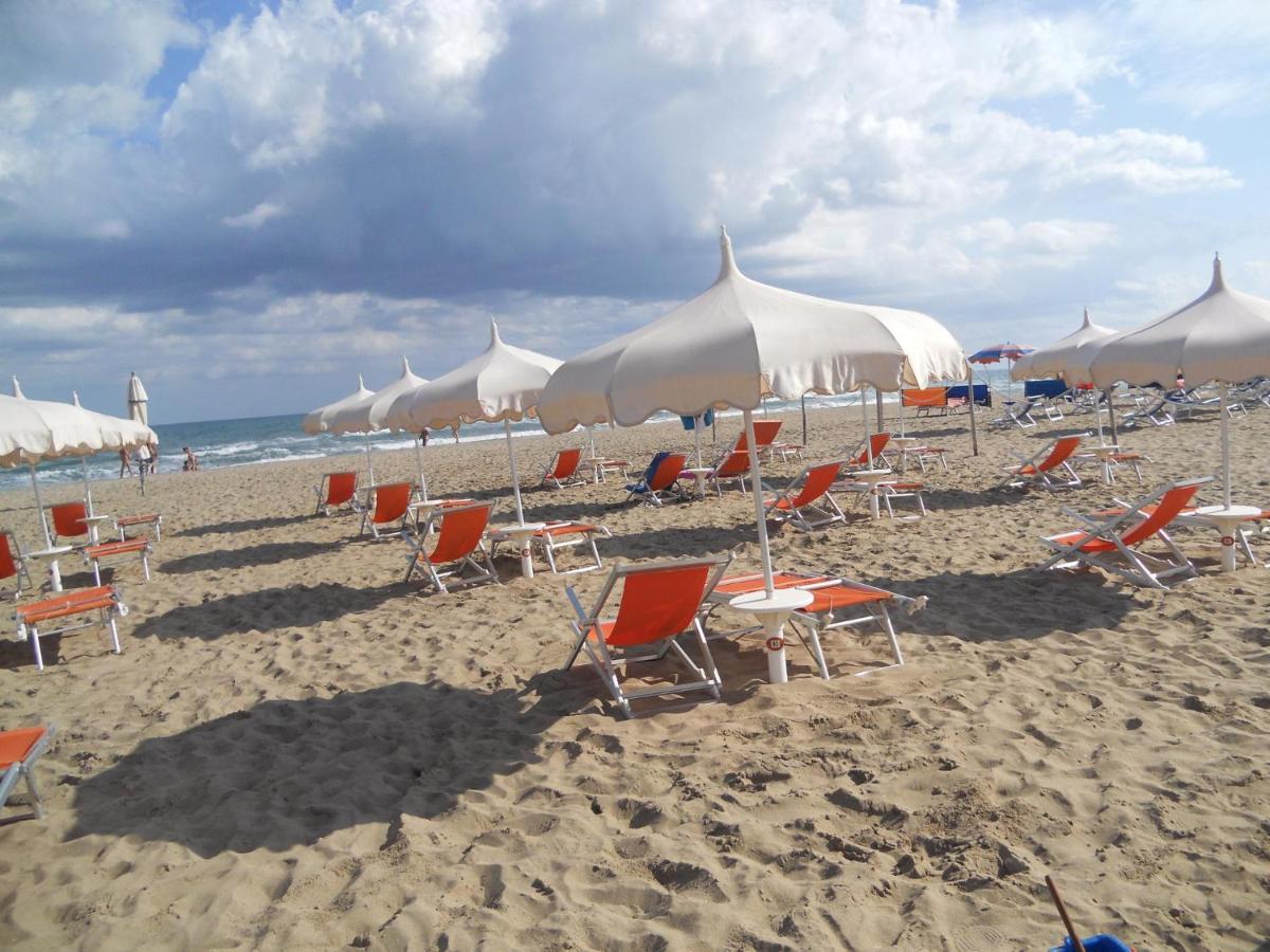 Villaggio Albatros Resort Лезіна Екстер'єр фото