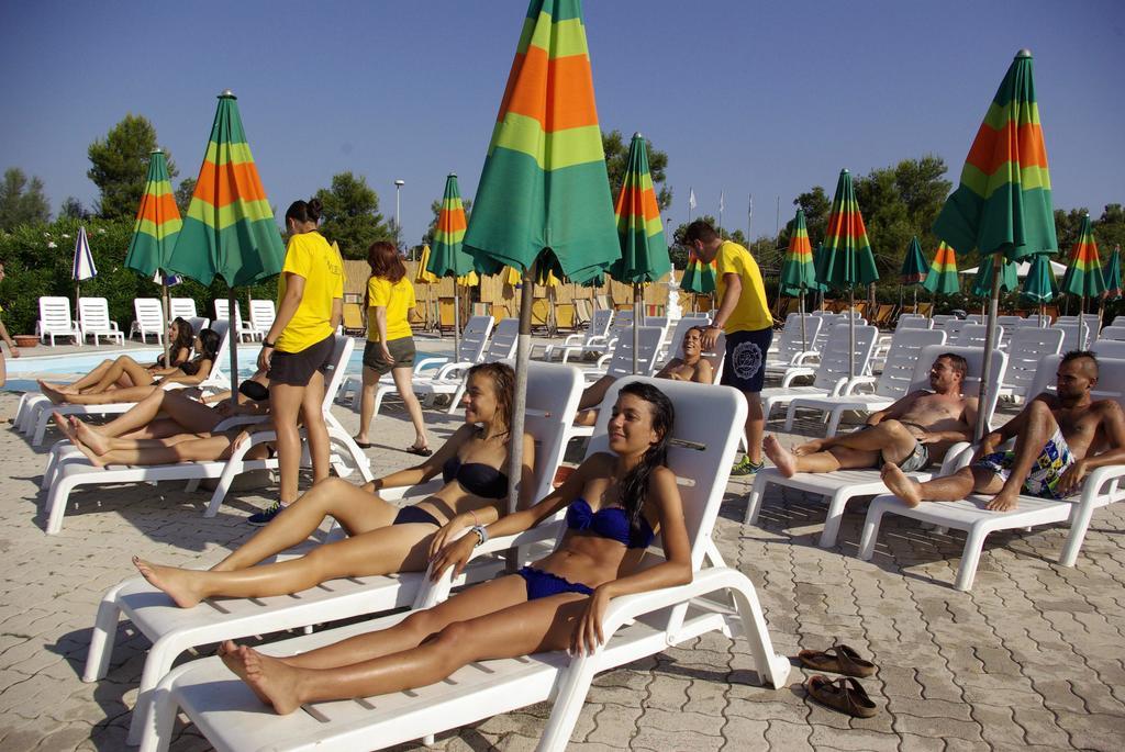 Villaggio Albatros Resort Лезіна Екстер'єр фото